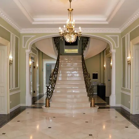 Green Park Boutique 4* Focsani
