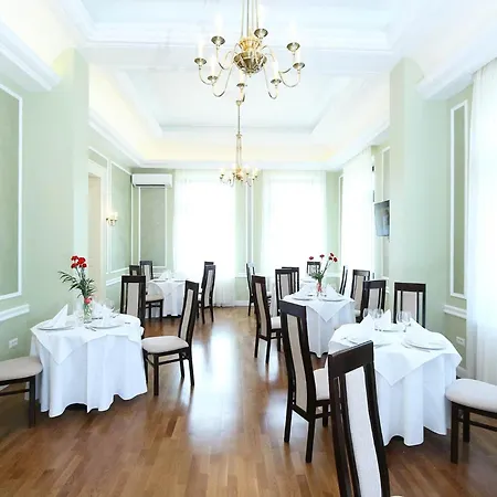 Hotel Green Park Boutique 4*